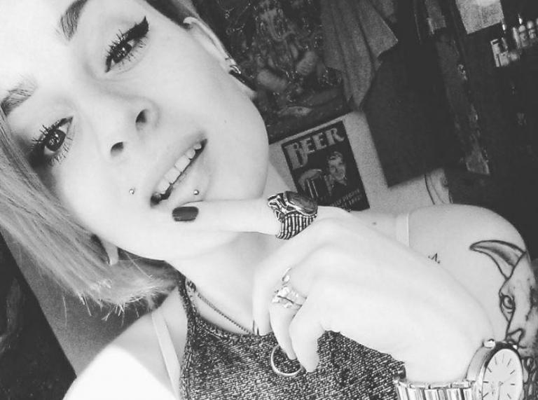 Σπαρακτικά μηνύματα για την 22χρονη ομογενή – Θρήνος στους Έλληνες φίλους της