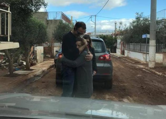 Κώστας Κρομμύδας: Στο πλευρό των πληγέντων μετά τις πλημμύρες στην Μάνδρα! [pics]