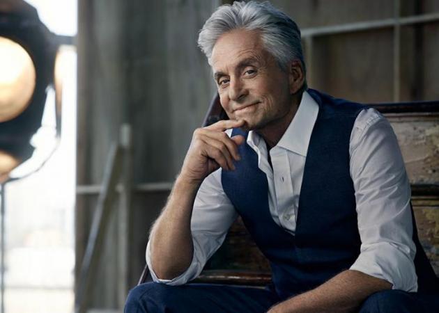 Michael Douglas: Ξεχωριστά τα φετινά Χριστούγεννα για την οικογένειά του!