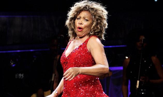 Δες το πρώτο εξώφυλλο της Tina Turner στη Vogue στα 73 της χρόνια!