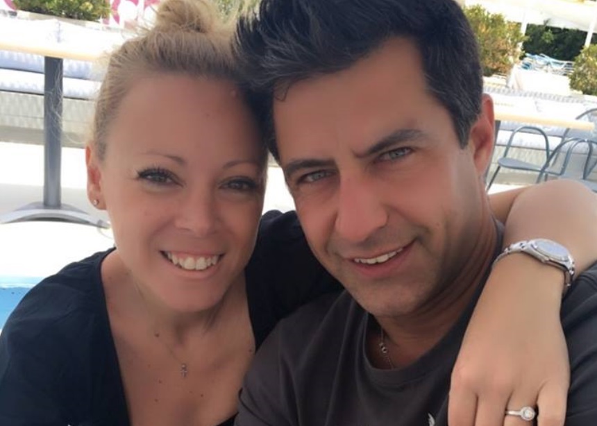 Κωνσταντίνος Αγγελίδης:  Η δύσκολη μάχη του παρουσιαστή και τα μηνύματα συμπαράστασης στην σύζυγό του