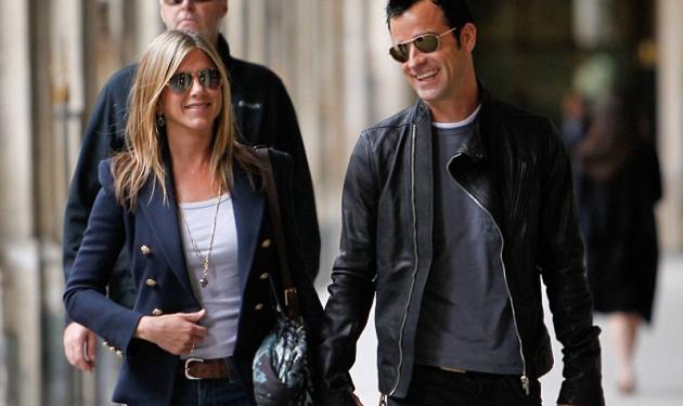 J. Aniston – J. Theroux: Ρομαντικό ταξίδι στο Παρισί!