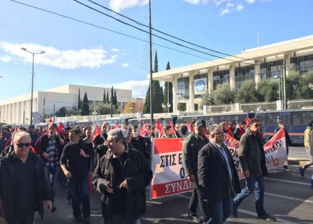 24ωρη απεργία: Πορείες σε όλο το κέντρο της Αθήνας