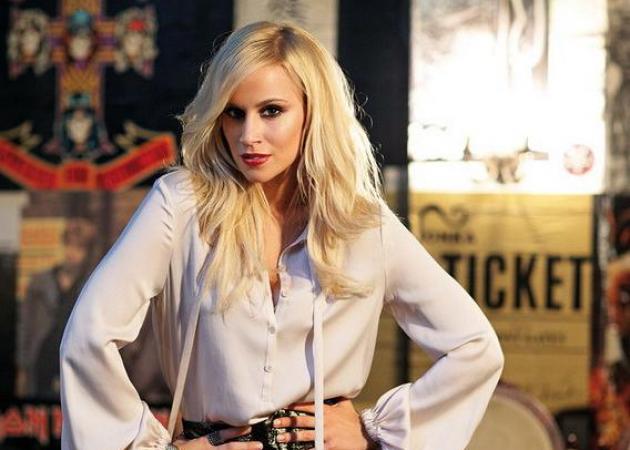 Νάντια Μπουλέ: Απάντηση – δηλητήριο στον Γιώργο Λιάγκα!