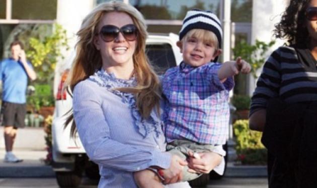 B. Spears: Βόλτα για παγωτό με τον γιο της!