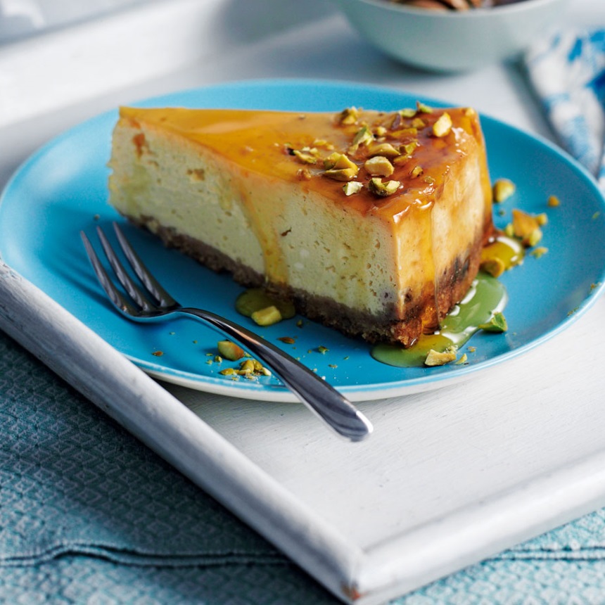 Cheesecake μελιού με μελομακάρονα