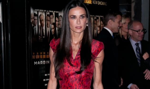 Υπερβολικά αδύνατη η Demi Moore μετά το ροζ σκάνδαλο του Kutcher! Δες φωτογραφίες