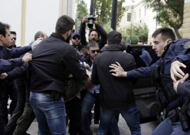 Σκότωσε τη Δώρα Ζέμπερη, πήρε τη δόση του κι έπεσε για ύπνο! Όταν κατάλαβε τι έκανε, ξύρισε το κεφάλι του για να μην αναγνωρίζεται