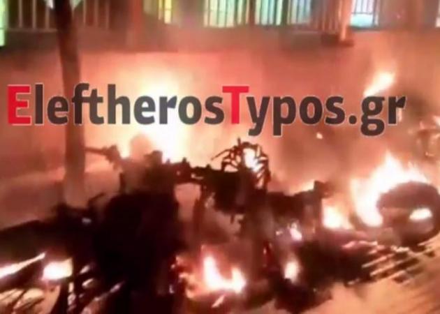 Μετς: Βίντεο ντοκουμέντο από την «κόλαση»! Καμένα μηχανάκια κι επεισόδια