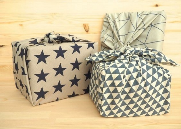 Furoshiki wrapping: Στόλισε τα δώρα και το σπίτι σου με την πιο ατμοσφαιρική και stylish τεχνική τυλίγματος