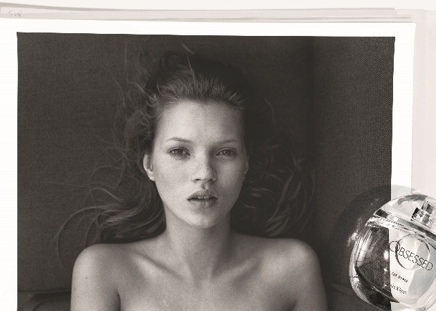 Η Kate Moss έγινε ξανά 20 στην καμπάνια του νέου αρώματος του Calvin Klein!