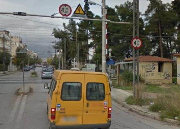 Άνδρας παρασύρθηκε από τρένο στο Μενίδι – Ζωντανός αλλά βαριά τραυματισμένος