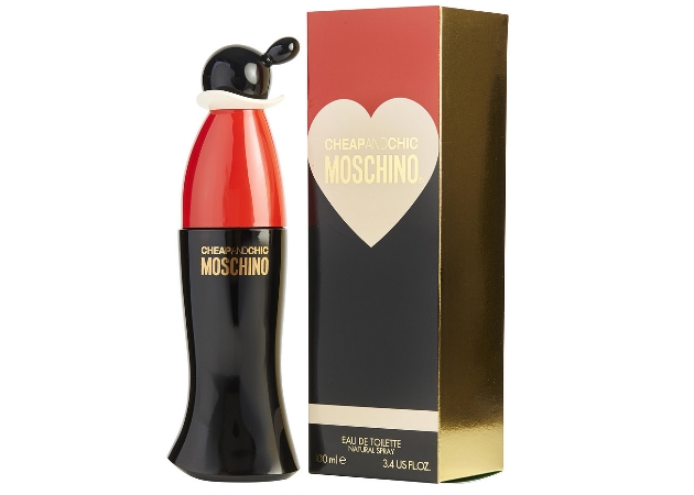 Αν φορούσες κάποτε Moschino Cheap & Chic πρέπει να τσεκάρεις αυτό το νέο!