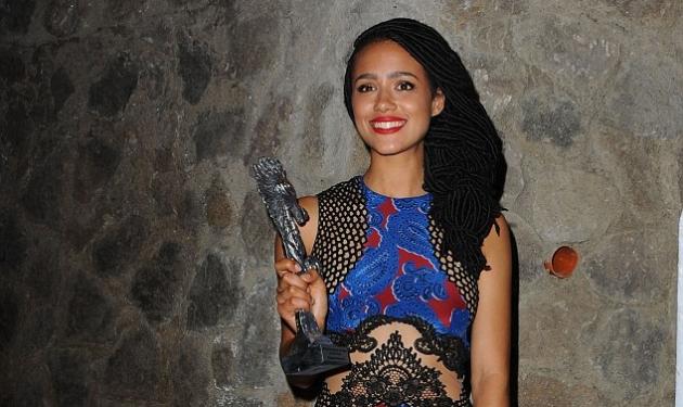 Nathalie Emmanuel: Η σταρ του Game Of Thrones αποκαλύπτει το καλλίγραμο σώμα της με μπικίνι