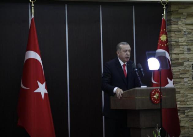 Δεν κρατήθηκε! Τούρκους αποκάλεσε τους συγκεντρωμένους στην ομιλία του σε ξενοδοχείο ο Ερντογάν