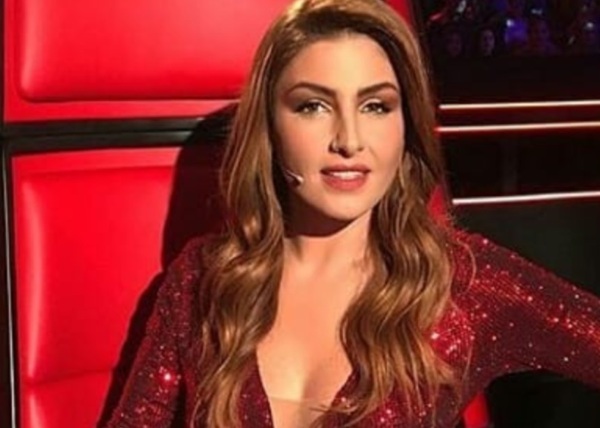 Ξέρουμε τι φόρεσε η Έλενα Παπαρίζου στον τελικό του The Voice