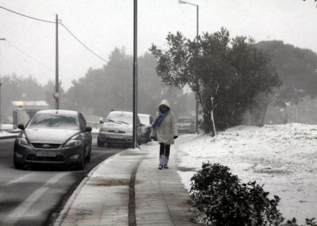 Νέα επιδείνωση του καιρού,από το βράδυ – Που θα χιονίσει τη Δευτέρα