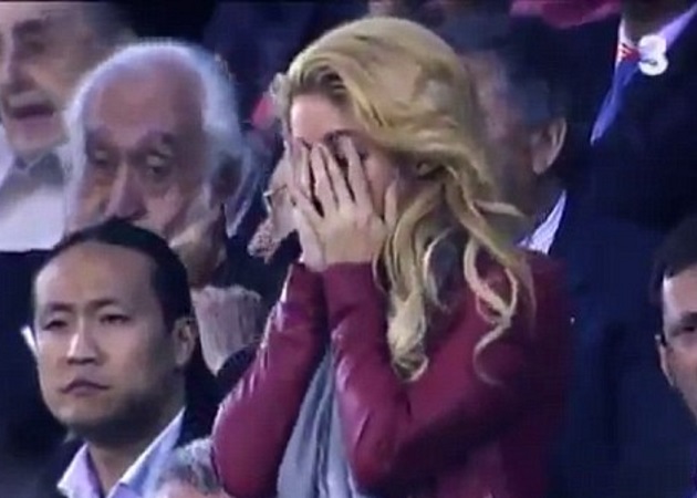 Η αγωνία της Shakira στο “κόκκινο”! [vid]