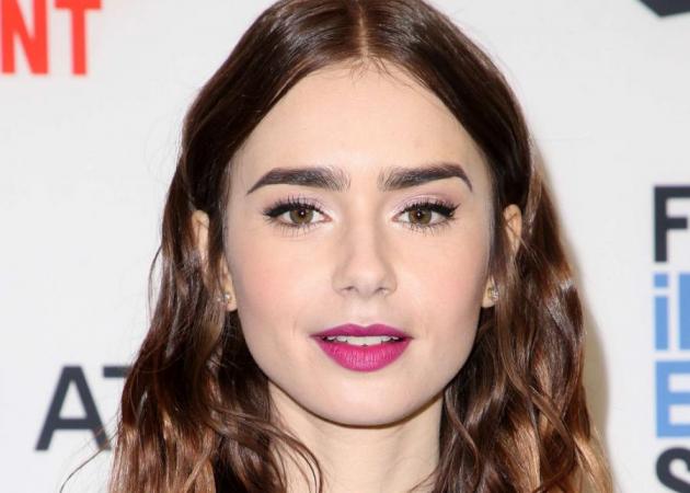 H Lily Collins έγινε ξανθιά (και πρέπει να δεις ΤΩΡΑ πώς φαίνονται τα φρύδια της)!