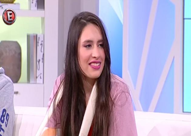 Η 20χρονη που ακρωτηριάστηκε το χέρι της σε τροχαίο στην Tatiana Live – Χαμόγελα αισιοδοξίας μετά την πολύωρη επέμβαση συγκόλλησης