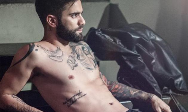 Θοδωρής Μαραντίνης: Έκανε τατουάζ λίγο πριν το live του στη Θεσσαλονίκη!