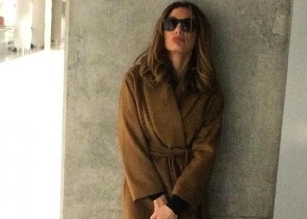 Δέσποινα Βανδή: Έφτιαξε σπιτική σπανακόπιτα!