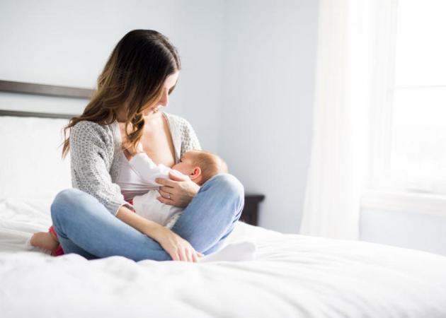 Θηλασμός: Πώς σχετίζεται με έμφραγμα και εγκεφαλικό!