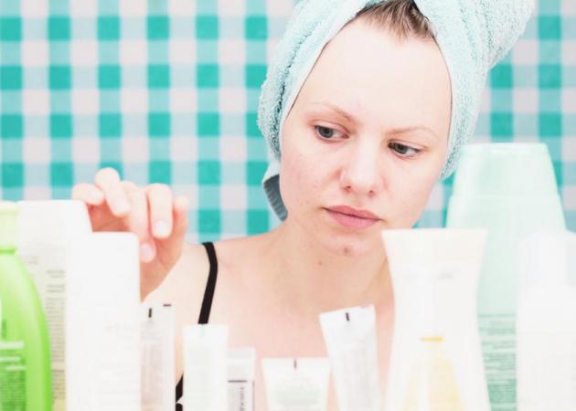Κρυμμένοι κίνδυνοι σε καλλυντικά και προϊόντα προσωπικής φροντίδας – Τι έδειξε μεγάλη έρευνα;