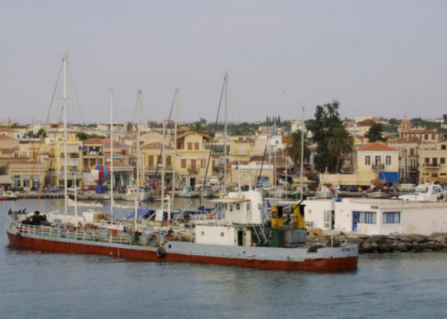 Αδέλφια οι δυο νεκροί στην Αίγινα – Το αλιευτικό μπήκε στη ρότα της υδροφόρας