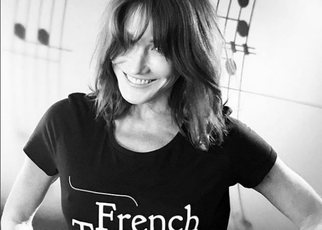 Carla Bruni: Τα γενέθλια της κόρης της και το ταξίδι στην Αθήνα!