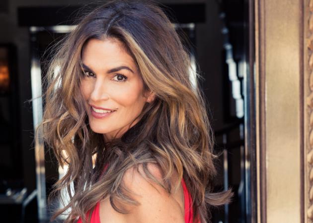 Cindy Crawford: Η 16χρονη κόρη της ποζάρει για τη Vogue και είναι ολόιδιες!