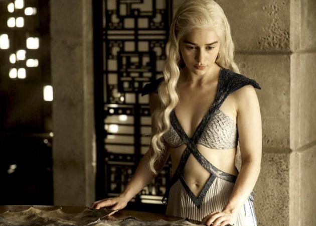 Η “Khaleesi” του Game of Thrones ήρθε στην Μύκονο! [pic]