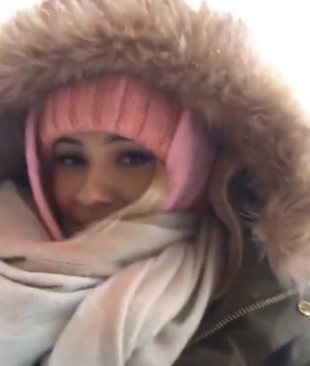 Λάουρα Νάργες: Ξύπνησε στη χιονισμένη Νέα Υόρκη!Βίντεο