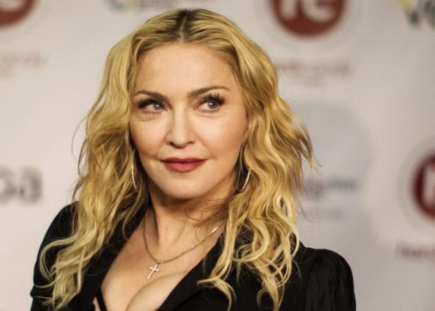 Τα “μαζεύει” η Madonna! Τι είπε μετά τη δήλωση πως θέλει να ανατινάξει τον Λευκό Οίκο!