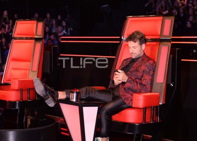 The Voice: Ο τραυματισμός του Κωστή Μαραβέγια και όσα έγιναν στα παρασκήνια! [pics,vid]