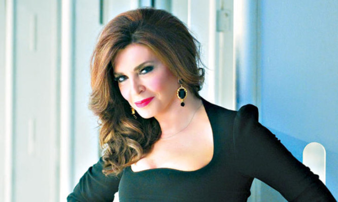 Η Μιμή Ντενίση στο Φιλανθρωπικό Σωματείο