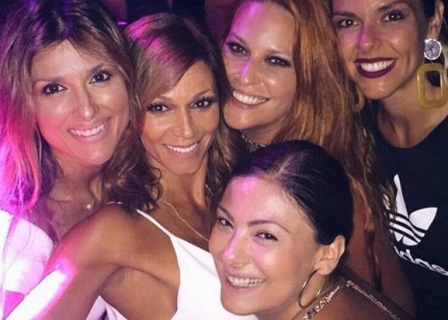 Έλλη Κοκκίνου: Party γενεθλίων δίπλα στη θάλασσα παρέα με τους διάσημους φίλους της! [pics]