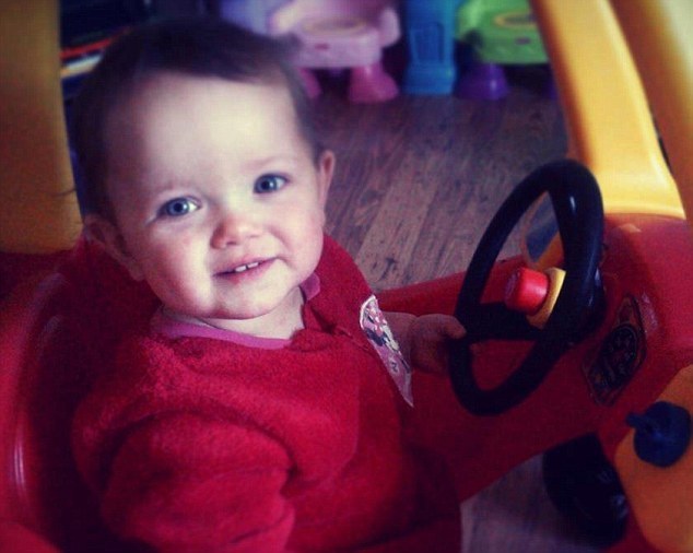 Θάνατος μικρής Poppi: Δεν άντεξε τις ανατριχιαστικές λεπτομέρειες! Έφυγε από το δικαστήριο η μητέρα