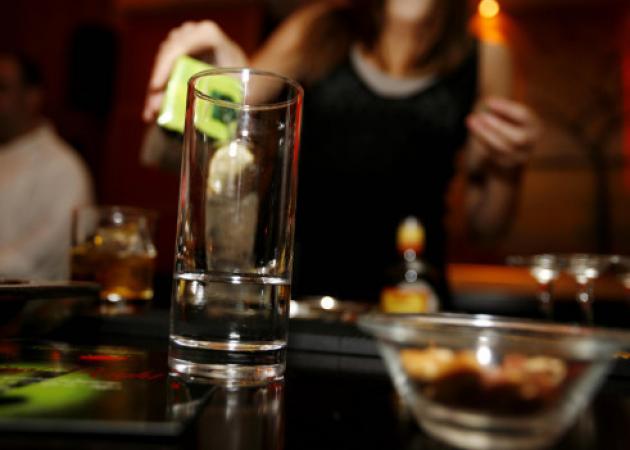 Χαμός από λουκέτα! Έκλεισαν 13 πασίγνωστα καταστήματα σε νησιά και τουριστικές περιοχές