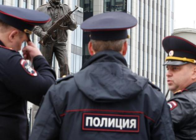 Κανίβαλοι έφαγαν 30 ανθρώπους – Χειροπέδες στο ζευγάρι