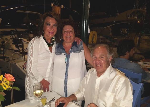 Γιάννα Αγγελοπούλου : Διακοπές με τον σύζυγό της Θόδωρο Αγγελόπουλο στο Ιόνιο [pics]