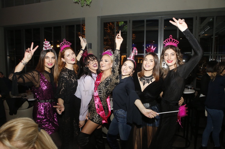 Λαμπερό πάρτι γενεθλίων για την Αλεξάνδρα Παναγιώταρου, γεμάτο style και celebrities! [pics]