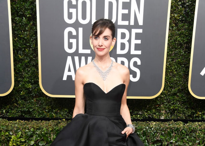 Alison Brie: Ποιον Έλληνα σχεδιαστή επέλεξε στο κόκκινο χαλί των Golden Globes;
