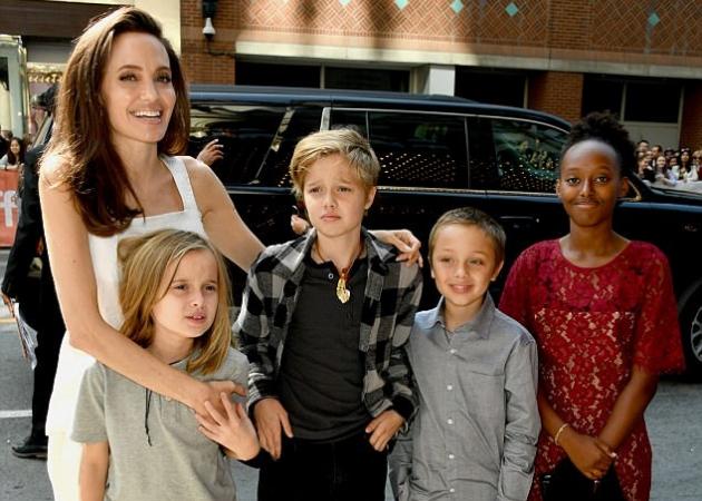 Angelina Jolie: Φανερά αδυνατισμένη αλλά εντυπωσιακή στην πρεμιέρα της νέας της ταινίας [pics]