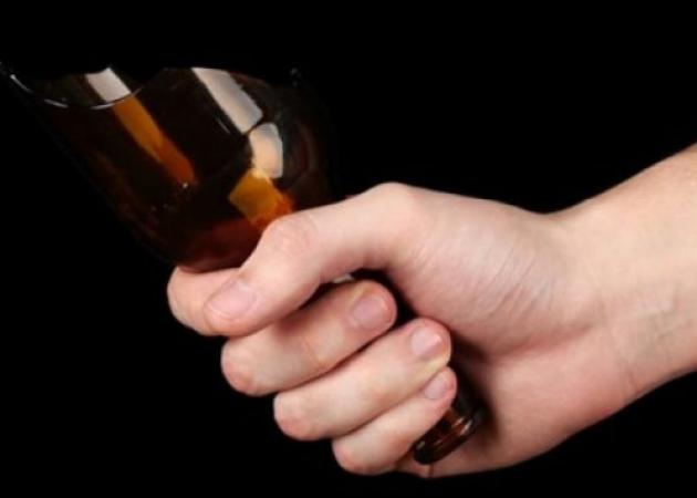 “Σφάχτηκαν” στο πανηγύρι – Χαμός με σπασμένα μπουκάλια