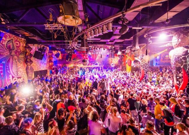 Λουκέτα” παντού! “Έκλεισαν” και τον… Κιάμο οι “ράμπο” της ΑΑΔΕ