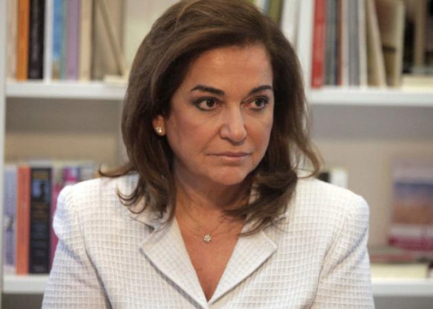 Νευροχειρουργική επέμβαση στην πλάτη έκανε η Ντόρα Μπακογιάννη