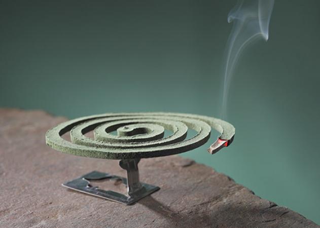 Προσοχή! Ο καπνός από ένα “φιδάκι” για κουνούπια είναι τοξικός όσο 100 τσιγάρα!