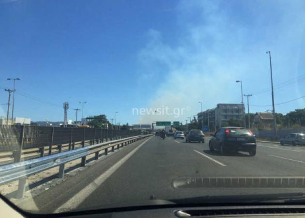 Μεγάλη φωτιά στο Κρυονέρι – Ισχυρή δύναμη της πυροσβεστικής για να μην εξαπλωθεί