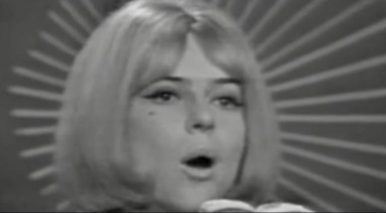 “Έφυγε” η France Gall: Από τη νίκη στη Eurovision, στο πένθος και την απομόνωση